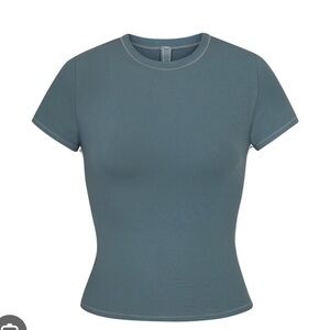 Skims onyx shirt